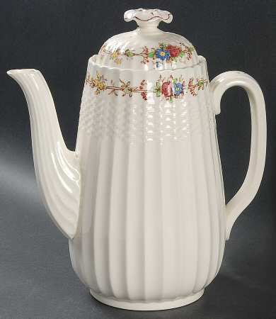 Hazel Dell Off White Coffee Pot & Lid