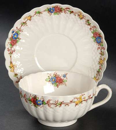 Hazel Dell Off White Oversized Cup & Saucer Set
