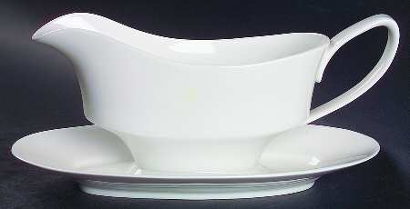Harmony Gravy Boat with Attached Underplate