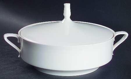 Harmony Round Covered Vegetable