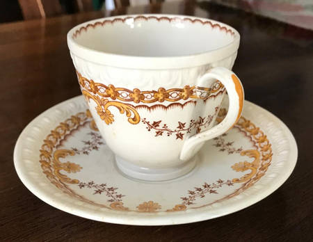 Hastings (Smooth) Footed Cup & Saucer Set