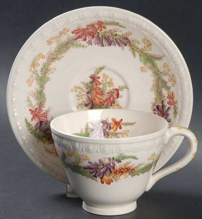 Heath Footed Cup & Saucer Set