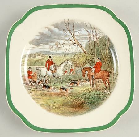 Herring Hunt, The Hunt (Green, Scalloped) Square Luncheon Plate