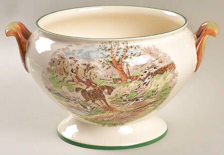 Herring Hunt, The Hunt (Green, Scalloped) Tureen No Lid