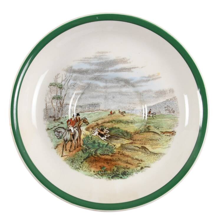 Herring Hunt, The Hunt (Green, Scalloped) Saucer for Flat Cup