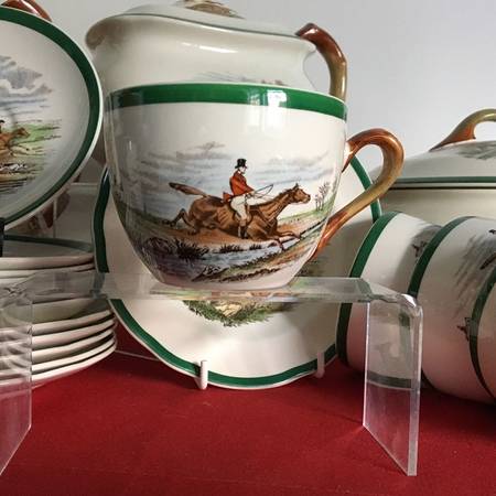 Herring Hunt, The Hunt (Green, Scalloped) Jumbo Cup & Saucer Set