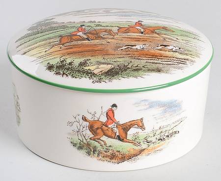 Herring Hunt, The Hunt (Green, Scalloped) 4" Round Box & Lid