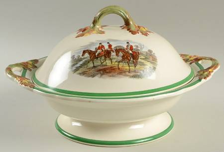Herring Hunt, The Hunt (Green, Scalloped) Round Covered Vegetable