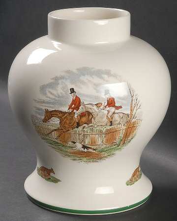Herring Hunt, The Hunt (Green, Scalloped) 9" Vase