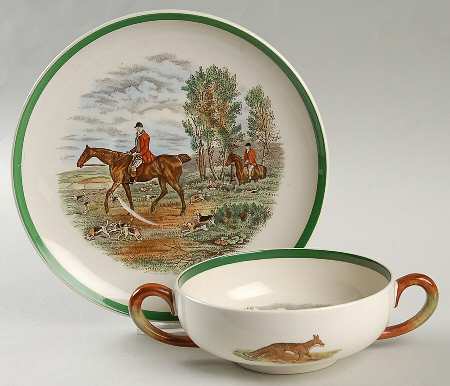 Herring Hunt, The Hunt (Green, Scalloped) Flat Cream Soup Bowl & Saucer Set