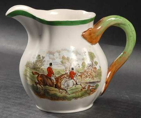 Herring Hunt, The Hunt (Green, Scalloped) Creamer