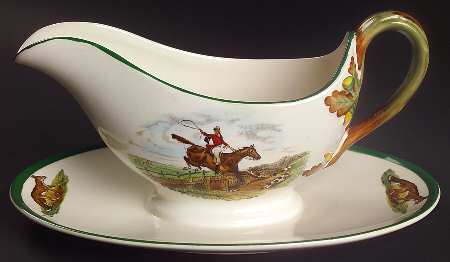Herring Hunt, The Hunt (Green, Scalloped) Gravy Boat with Attached Underplate