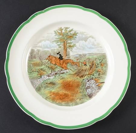 Herring Hunt, The Hunt (Green, Scalloped) Dinner Plate