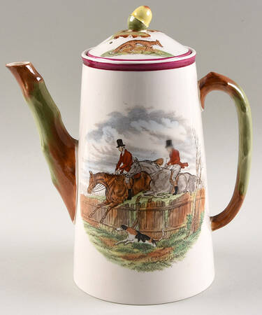 Herring Hunt The Hunt Red Coffee Pot & Lid