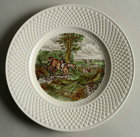 Herring Hunt (Mansard Shape) Luncheon Plate