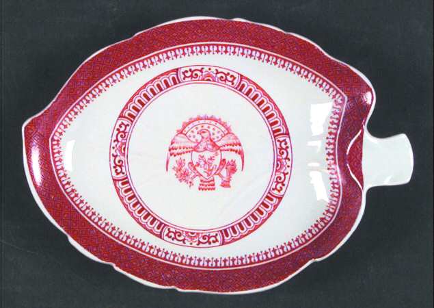 Heritage Red 7" Leaf Dish