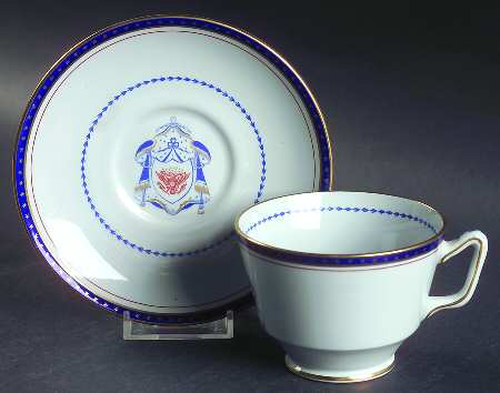 Independence London Shape Footed Cup & Saucer Set