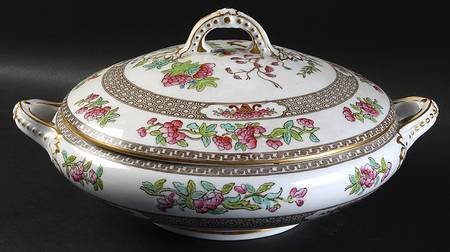 Indian Tree (Smooth, Gold Trim) Round Covered Vegetable