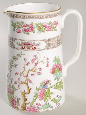 Indian Tree (Smooth, Gold Trim) 28 Oz Milk Jug