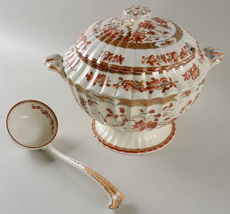 Indian Tree (Orange Rust, Scallop, Red Trim) Tureen & Lid W/Ladle