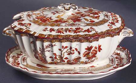 Indian Tree (Orange Rust, Scallop, Red Trim) Sauce Boat & Lid with Underplate