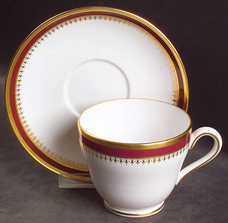 Knightsbridge Crimson Footed Cup & Saucer Set