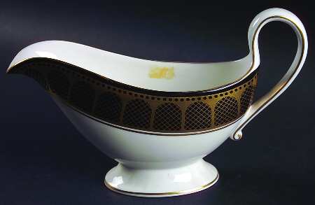 Marble Arch Black Gravy Boat & Underplate