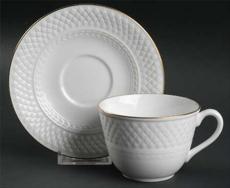 Mansard Gold Flat Cup & Saucer Set