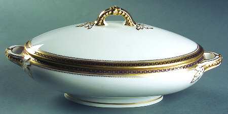 Majestic Oval Covered Vegetable