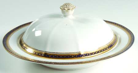 Majestic Muffin Dish & Lid