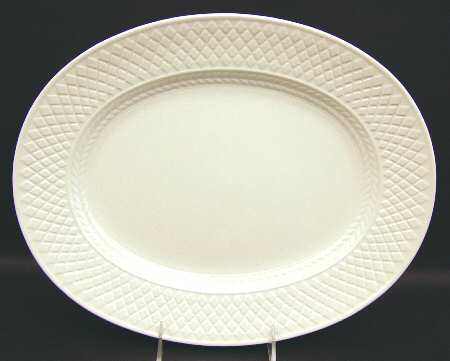 Mansard (Off White, Earthenware) 13" Oval Serving Platter