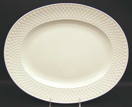 Mansard (Off White, Earthenware) 15" Oval Serving Platter