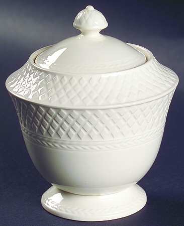 Mansard (Off White, Earthenware) Sugar Bowl & Lid