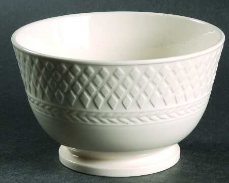 Mansard (Off White, Earthenware) Cranberry Bowl
