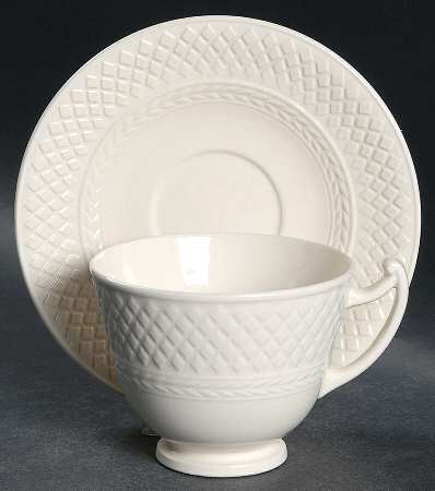 Mansard (Off White, Earthenware) Footed Cup & Saucer Set