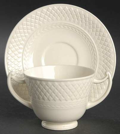 Mansard (Off White, Earthenware) Footed Bouillon Cup & Saucer
