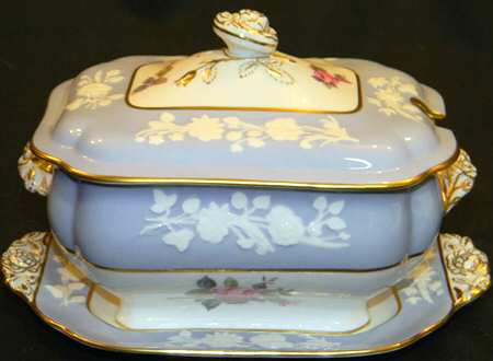 Maritime Rose Blue Gravy Boat & Lid w/Underplate