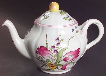 Marlborough Sprays Small Teapot & Lid