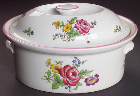 Marlborough Sprays 1.5 Quart Oval Covered Casserole
