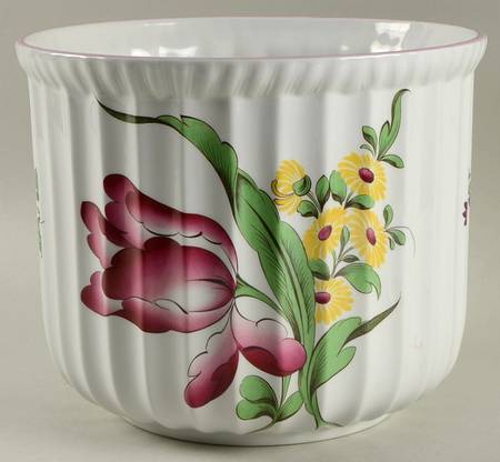 Marlborough Sprays Large Cachepot