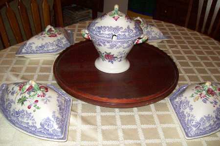 Mayflower Canterbury Set, Center Only with Lid