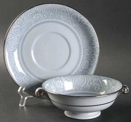Ming Footed Cream Soup Bowl & Saucer Set