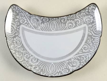 Ming Crescent Salad Plate