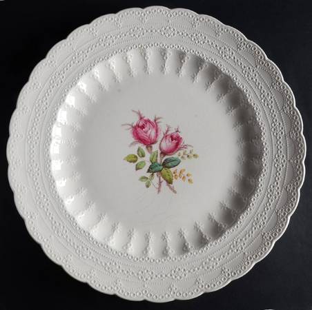 Moss Rose (Jewel Shape) 15" Chop Plate (Round Platter)