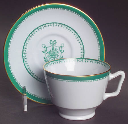 Newburyport Green (Gold Trim, No Verge Line) London Shape Footed Cup & Saucer Set