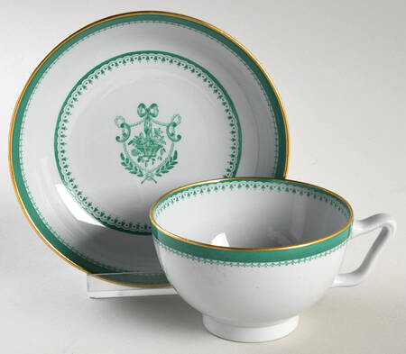 Newburyport Green (Gold Trim, No Verge Line) Canton Shape Footed Cup & Saucer Set