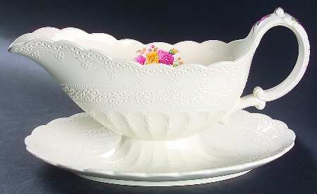 Olga Gravy Boat with Attached Underplate