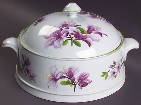 Oriental Flowers 2 Qt Round Covered Casserole