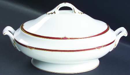 Petit Bordeaux Oval Covered Vegetable