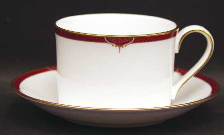 Petit Bordeaux Flat Cup & Saucer Set
